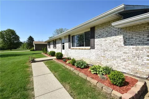4821 Willowdale, Springfield, OH 45502 photo 3