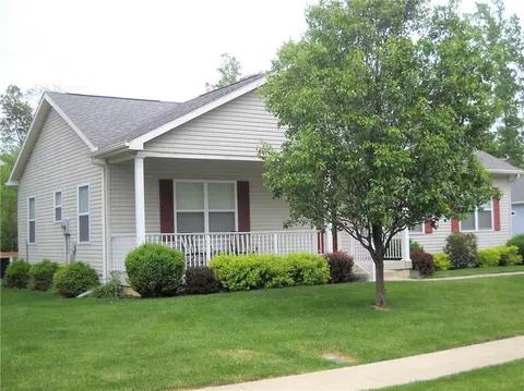 1734 Northpoint Ln, Springfield, OH 45503 photo 2