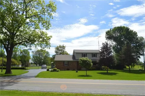 3260 Old Clifton, Springfield, OH 45502 photo 1