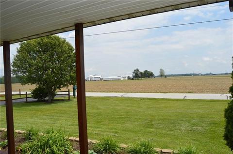 6135 N Hampton Rd, Springfield, OH 45502 photo 4