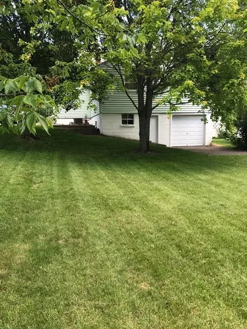 331 Race St, De Graff, OH 43318 photo 2