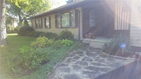 24 Old Mill Rd, Springfield, OH 45506 photo 3