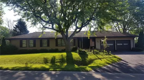 24 Old Mill Rd, Springfield, OH 45506 photo 2