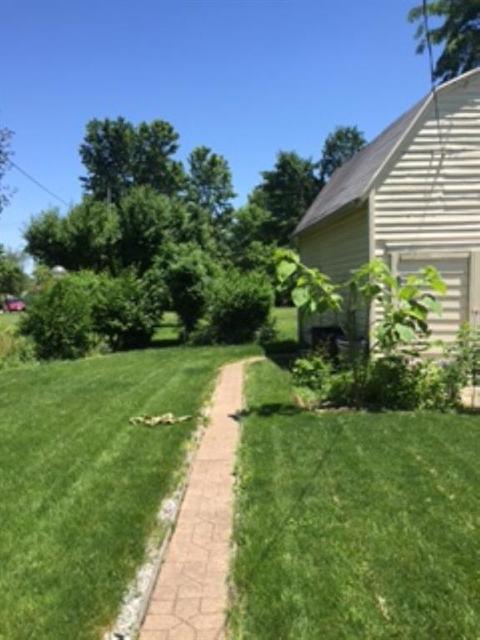 900 Emery St, Springfield, OH 45503 photo 3