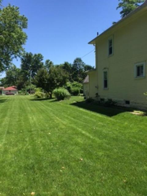 900 Emery St, Springfield, OH 45503 photo 2