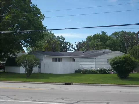 902 Hemlock St, Celina, OH 45822 photo 3