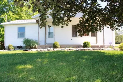 3905 E Pitchin Rd, Springfield, OH 45502 photo 4