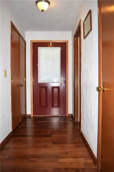 1601 Briarwood Ter, Springfield, OH 45504 photo 2