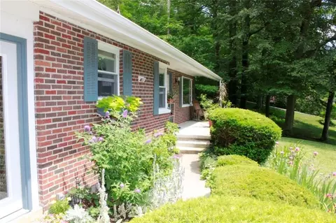 954 White Oak Dr, Springfield, OH 45504 photo 3