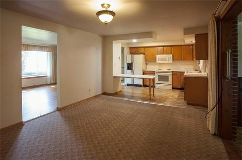 5001 Old Clifton, Springfield, OH 45502 photo 6