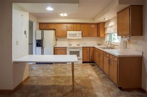 5001 Old Clifton, Springfield, OH 45502 photo 8