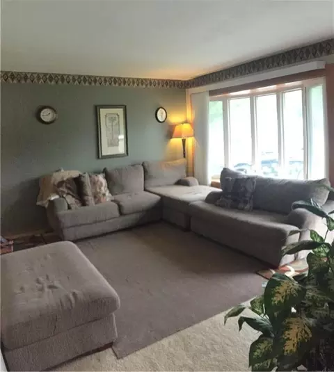 3153 Glouster St, Springfield, OH 45503 photo 4