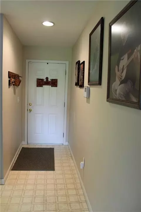 266 Englewood, Springfield, OH 45503 photo 2