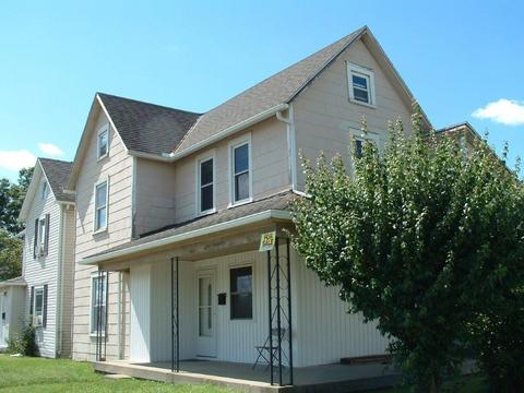 1502 W North St, Springfield, OH 45504 photo 1