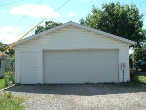 1502 W North St, Springfield, OH 45504 photo 4