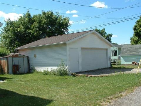 1502 W North St, Springfield, OH 45504 photo 3