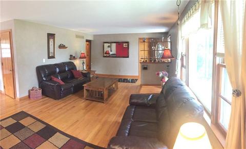 955 Torrence Dr, Springfield, OH 45503 photo 2