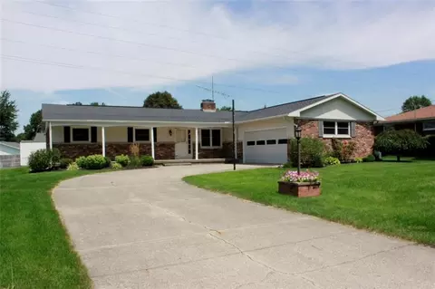 3382 Heatherwood, Springfield, OH 45503 photo 1