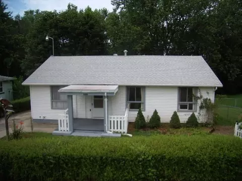 3290 Maplewood Ave, Springfield, OH 45505 photo 1