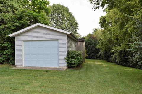 3117 Clarion Dr, Springfield, OH 45503 photo 2
