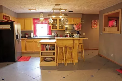 781 S Broadmoor Blvd, Springfield, OH 45504 photo 12