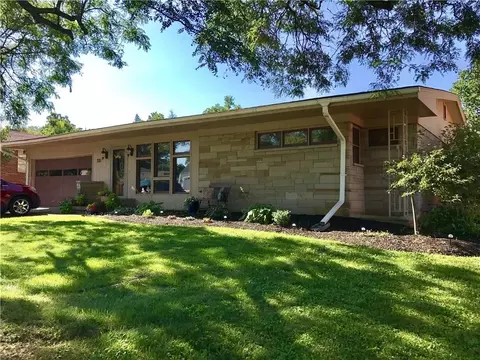 781 S Broadmoor Blvd, Springfield, OH 45504 photo 1