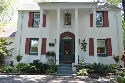 18 Villa, Springfield, OH 45503 photo 2