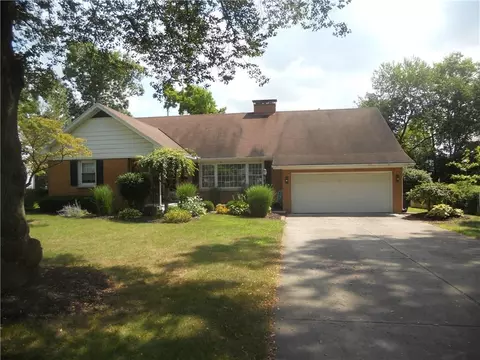 1828 Timberline Dr, Springfield, OH 45504 photo 1
