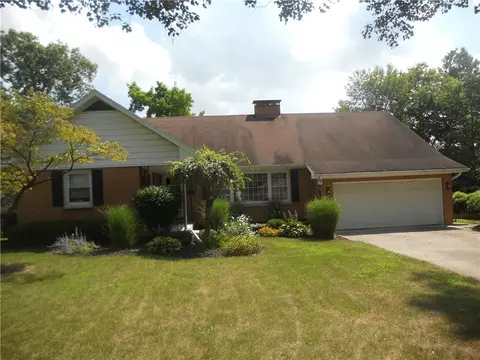 1828 Timberline Dr, Springfield, OH 45504 photo 2