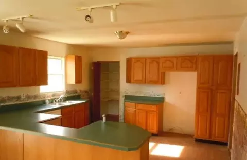 521 N Liberty St, Ada, OH 45810 photo 3