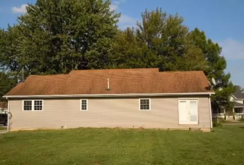 521 N Liberty St, Ada, OH 45810 photo 2