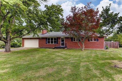 810 Sheffield Dr, Springfield, OH 45506 photo 3