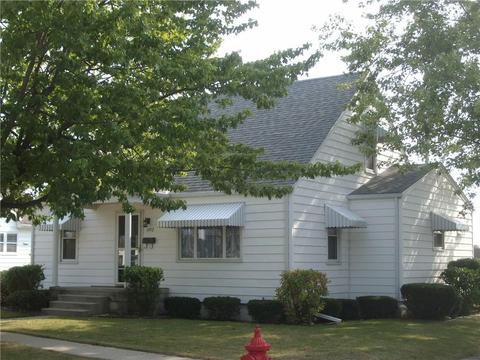 1002 N Walnut St, Celina, OH 45822 photo 1