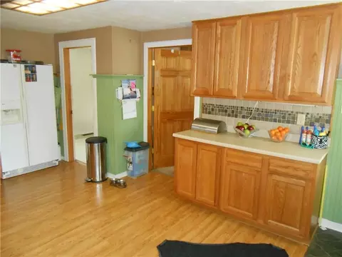 1960 S Burnett, Springfield, OH 45505 photo 14