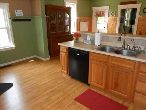1960 S Burnett, Springfield, OH 45505 photo 17