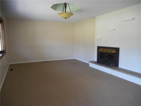 111 Thomaston Trl, Springfield, OH 45503 photo 2