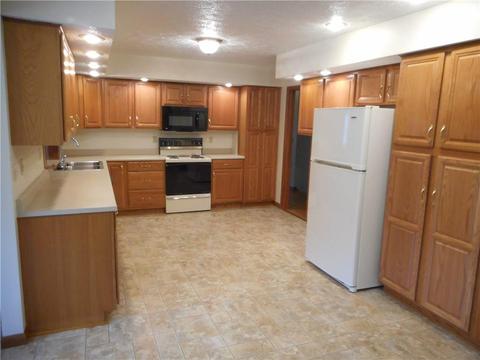 2512 Shrine Rd, Springfield, OH 45502 photo 9