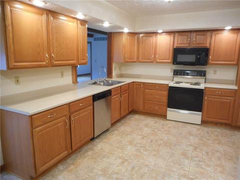 2512 Shrine Rd, Springfield, OH 45502 photo 3