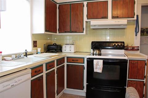 712 E Cecil St, Springfield, OH 45503 photo 9