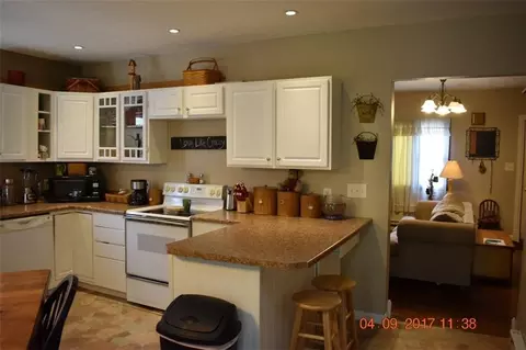 308 W Miami St, De Graff, OH 43318 photo 17