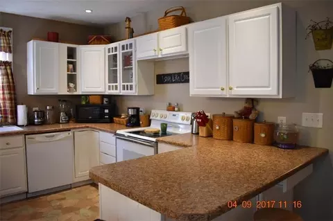 308 W Miami St, De Graff, OH 43318 photo 15