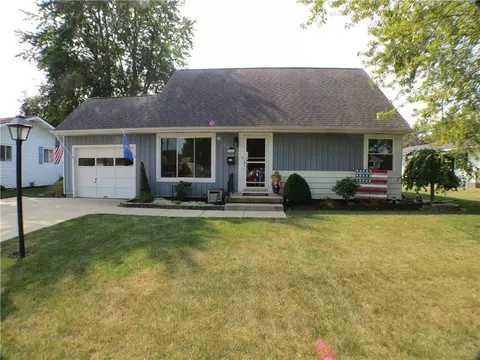 1041 Hemlock St, Celina, OH 45822 photo 1