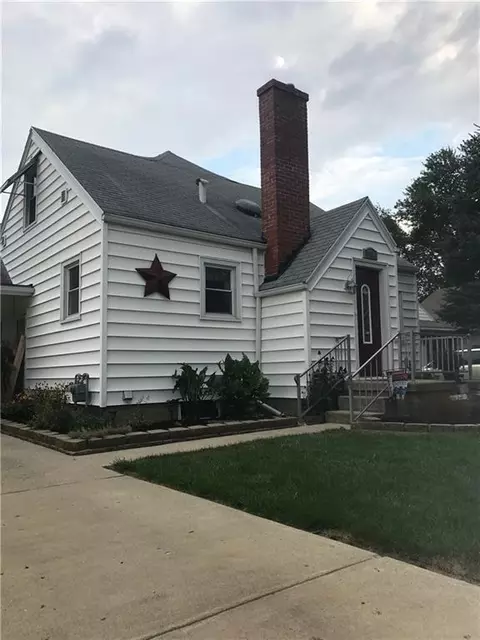 730 E Walnut, Covington, OH 45318 photo 2