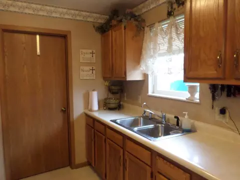 3302 Red Feather, Sidney, OH 45365 photo 8