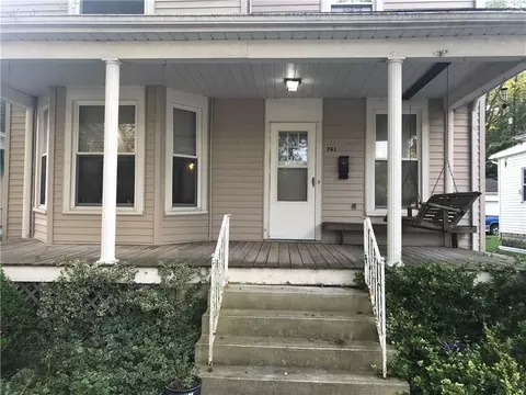 741 Crescent Dr, Sidney, OH 45365 photo 2