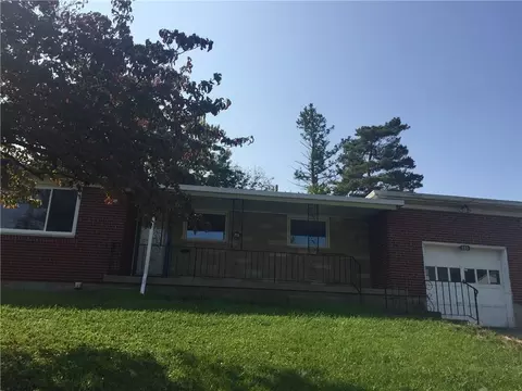 253 Canterbury Dr, Springfield, OH 45503 photo 4
