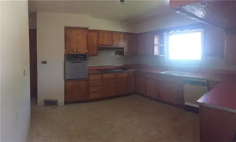 253 Canterbury Dr, Springfield, OH 45503 photo 13