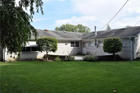 2523 Rebecca Dr, Springfield, OH 45503 photo 2