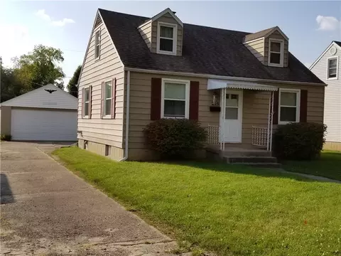 215 N Arlington Ave, Springfield, OH 45503 photo 2