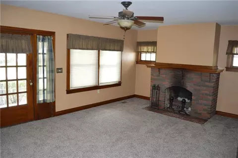 1433 N Lowry Ave, Springfield, OH 45504 photo 3